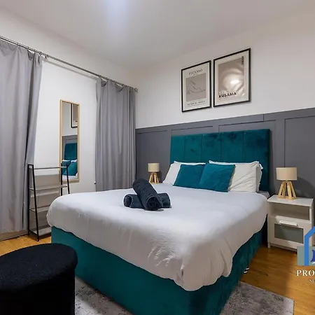 Modern Townhouse-free Parking-game Room-w-ifi Mánchester