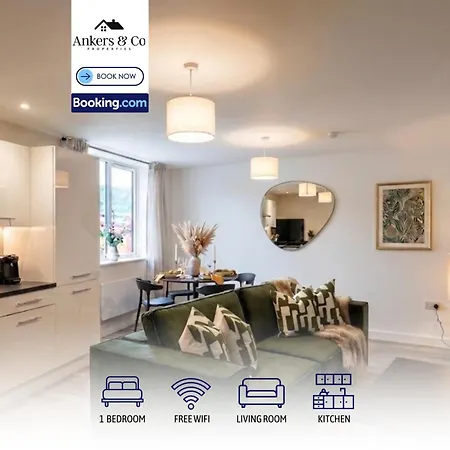 Stylish 1 Bedroom Serviced Near Mediacityuk By Ankers Short Term Salford *