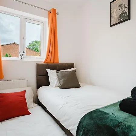 Villa Ancoats Eden Centre - Free Parking - Contractor Business - 2 Bath - 3 Bedroom Manchester