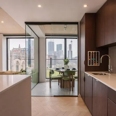 Tranquil Luxury Suite I 2Br I City Views I Sleeps 4 Daire Manchester