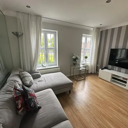 Stretford 4 Bed Townhouse M32 Ferienhaus *