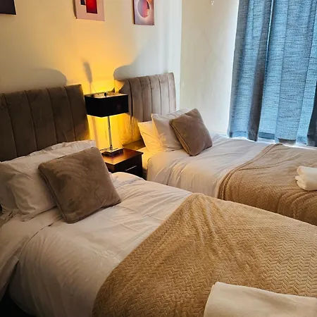 Alloggio in famiglia Contractors And Tourists Friendly In Salford 1 *