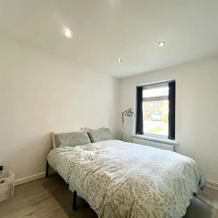 Goldencostahome Villa Manchester