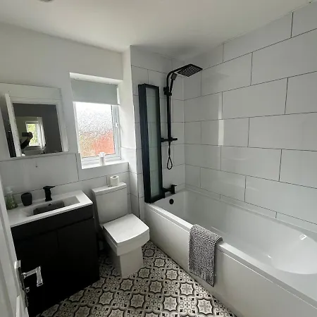 Stretford 4 Bed Townhouse M32