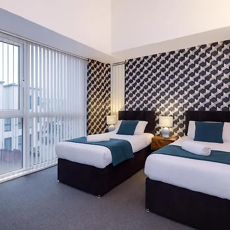 Dom wakacyjny Group Stay, Sleeps 12, 3 Bathroom Manchester