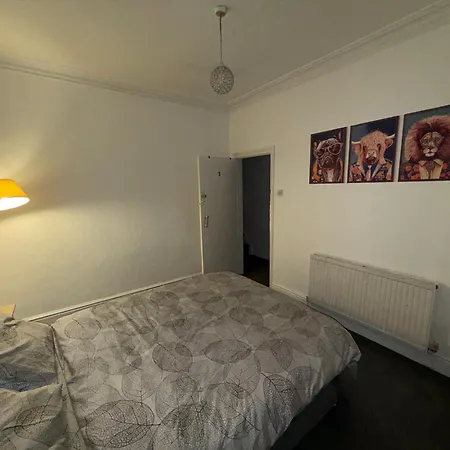 Comfortable Near Centre Manchester