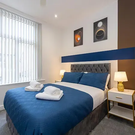 Spacious Home, Contractor Stay, Prime Location