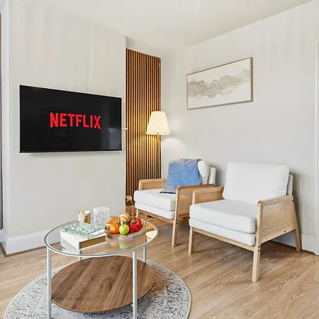 3br Near Co-op Live Etihad Long Short Welcome Parking *