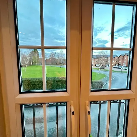 Stretford 4 Bed Townhouse M32 Ferienhaus *