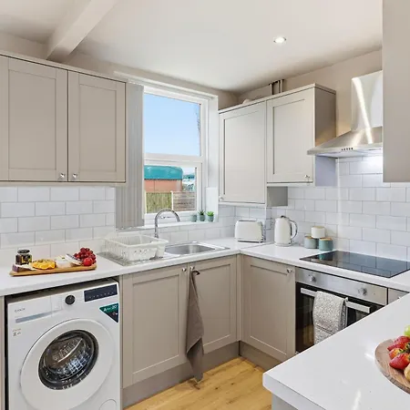 3br Near Co-op Live Etihad Long Short Welcome Parking *