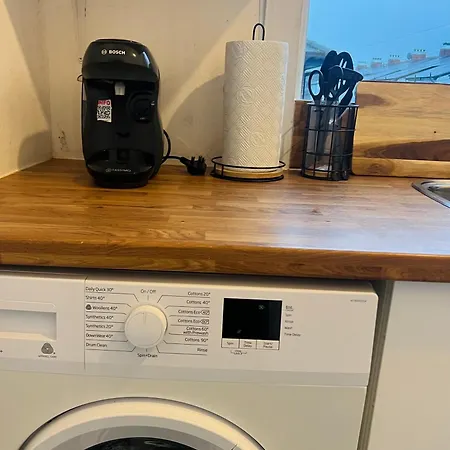 Cozy In Manchester, Free Wifi Гостевой дом