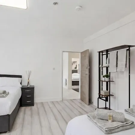 Дом отдыха Spacious 5br House Near Centre *