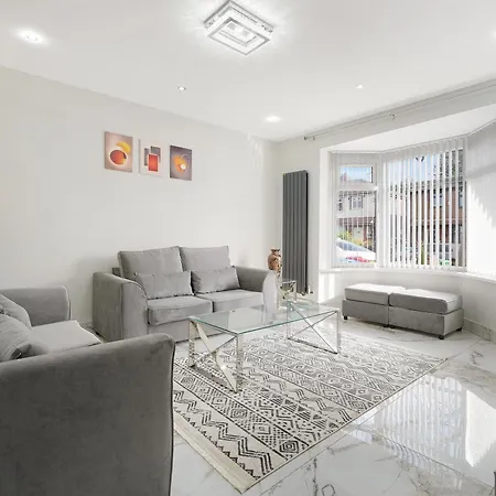 Σπίτι διακοπών Stylish With Free Parking And Easy Access Μάντσεστερ