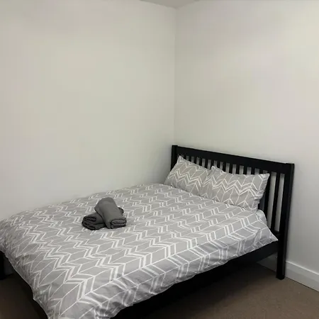 Villa Heaton Park Free Parking