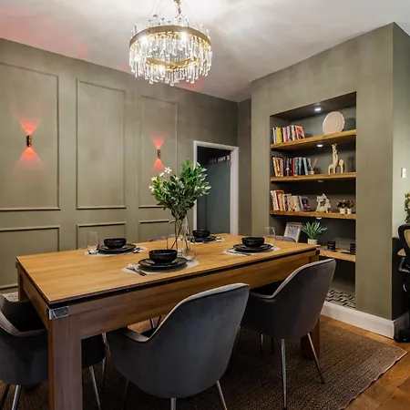 2br Cozy Retreat - Pool Table - Wifi - Sleeps 7