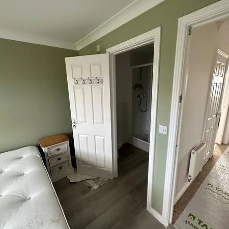 Stretford 4 Bed Townhouse M32 *
