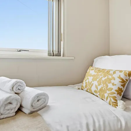 בית נופש 3br Near Co-op Live Etihad Long Short Welcome Parking *