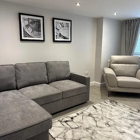 Holiday home Town House In Stretford *