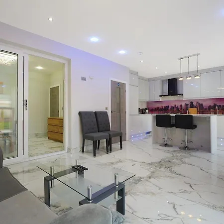 Stylish With Free Parking And Easy Access Σπίτι διακοπών Μάντσεστερ