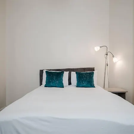 6-bed