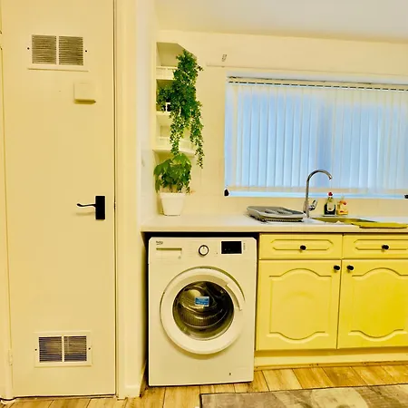 Casa vacanze Stylish 4 Bedroom House Sleep Up To 7 - Free Parking