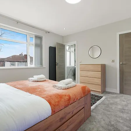 Σπίτι διακοπών Stylish With Free Parking And Easy Access