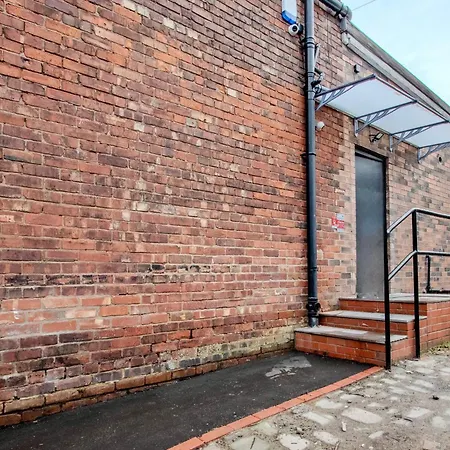 Spacious 5br House Near Centre Manchester