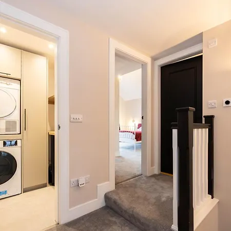 בית נופש Stunning Family With Hot Tub In Worsley *