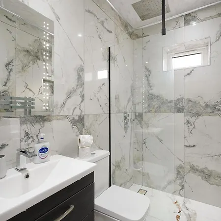 Σπίτι διακοπών Stylish With Free Parking And Easy Access *