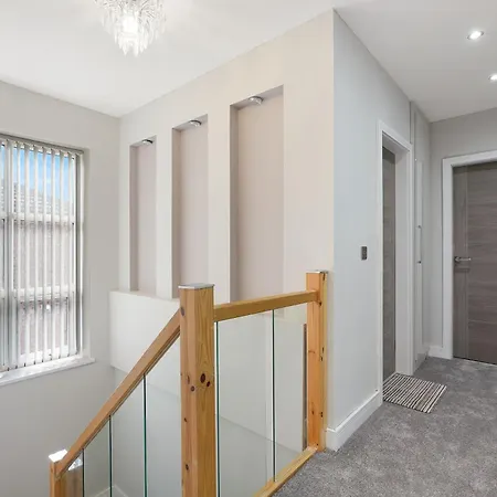 Σπίτι διακοπών Stylish With Free Parking And Easy Access Μάντσεστερ