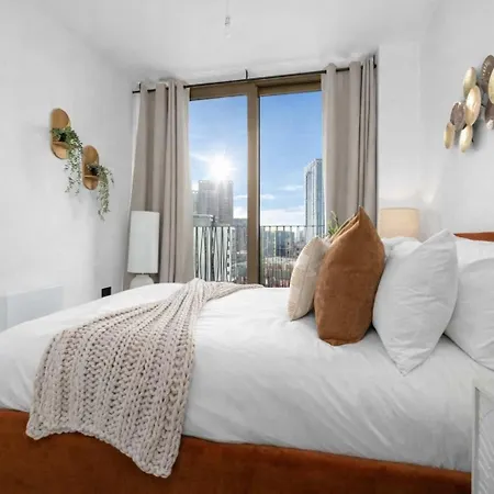 Cottonopolis Apartment *
