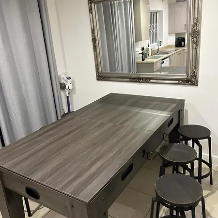 Апартаменты Large Centre 3bd Cosy - Etihad - Cooplive Манчестер