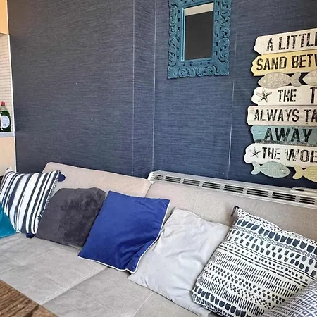 Charming 2-bed In M16 Manchester