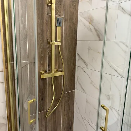 Flat In 10 Mins From Centre