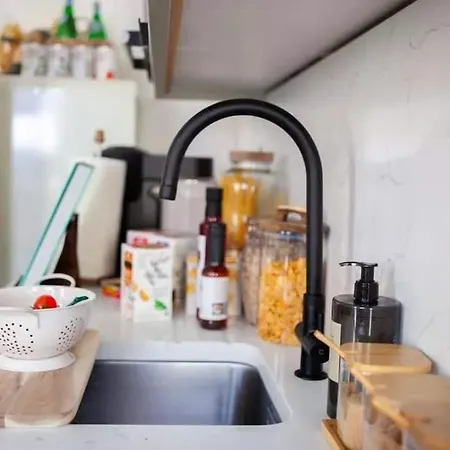 Apartment Retreat Prime Location