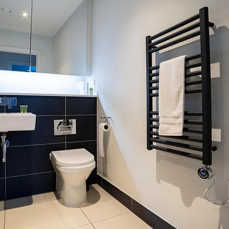 Centre Apartment, Pool Table * Manchester