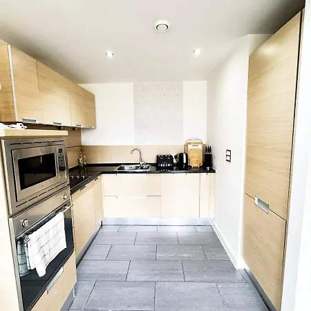 Chic 1 Bedroom Flat In The Heart Of Apartamento Mánchester