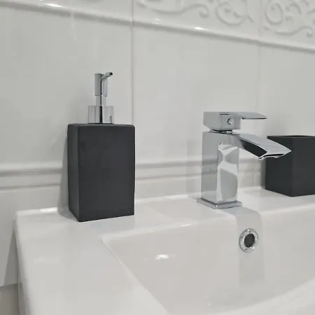 2 Bedroom In Manchester-sleeps 6-near Coop Live & Etihad With Free Parking マンチェスター