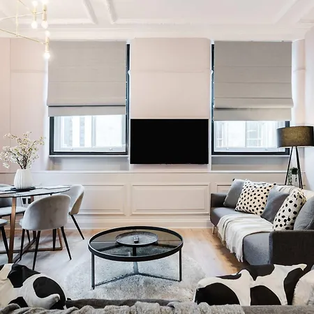 Walk To Chinatown &theatres Apartment *