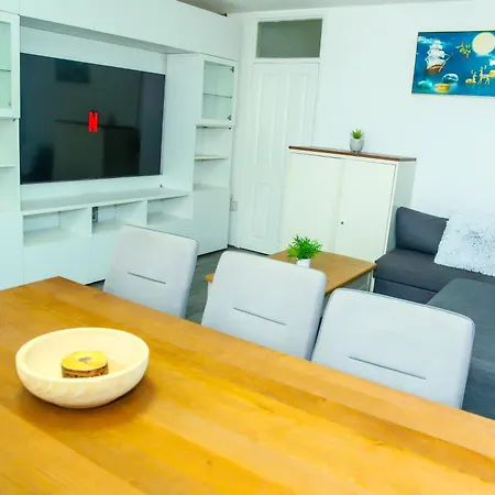 Manchester City Vantage Home - 2 Bedroom With Free Parking *
