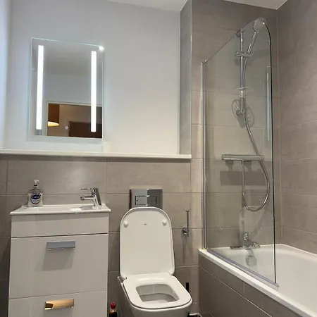 Modern 1br, Salford Quays, Near Mediacity * Manchester