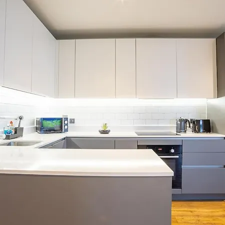 Centre Apartment, Pool Table * مانشستر