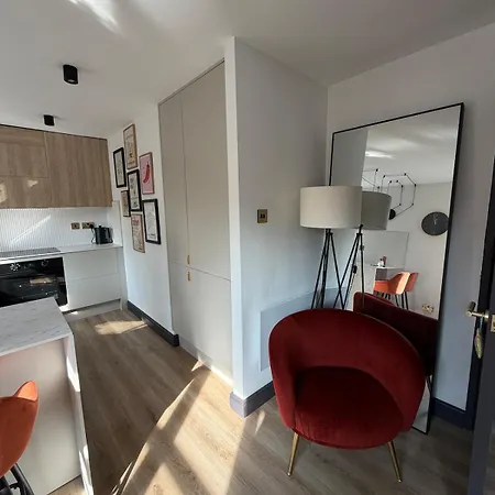 Luxury 2 Bed Mcr Centre - Free Parking