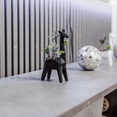 דירה The Royal 1br Near Etihad Stadium & Coop Live *