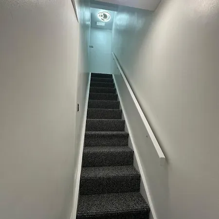 2 Bedroom - Near Coop Live & Etihad Stadium *