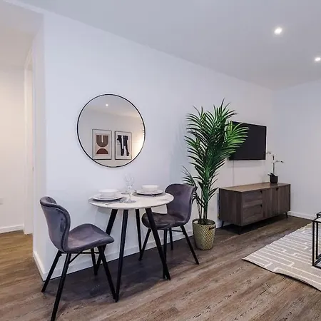 Stylish 1br Near Centre Salford Manchester