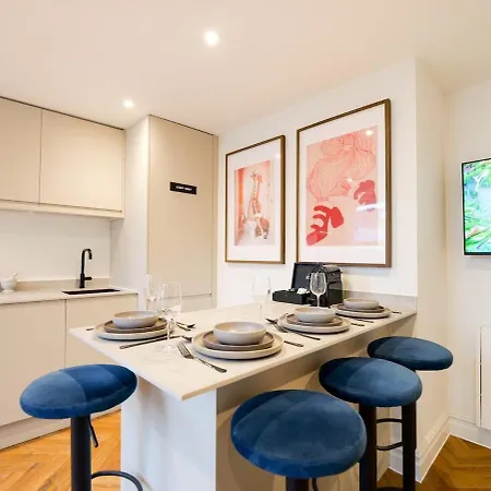 Herringbone At The Heim Apartment Manchester