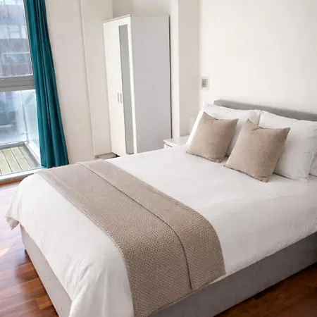 Lägenhet 2 Bed Lowry River Collection Penthouse *