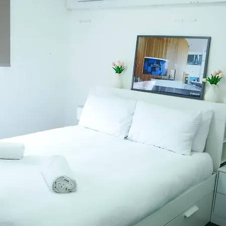 Manchester City Vantage Home - 2 Bedroom With Free Parking Daire