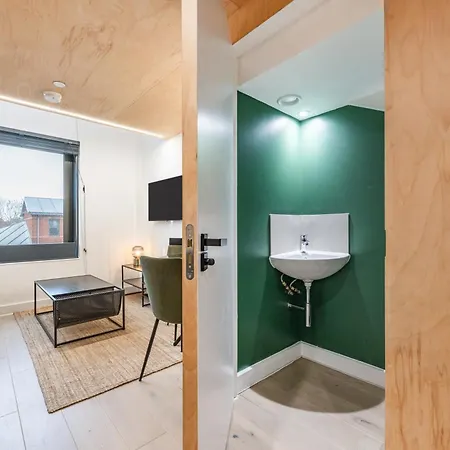 Stylish Duplex In アパート *